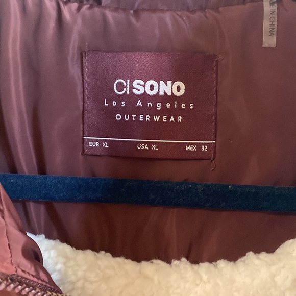 Maroon soft lined vest - Picture 2 of 4